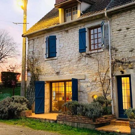 La Maison Bleue Varzy Exterior photo